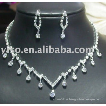 Conjunto de joyas de cristal